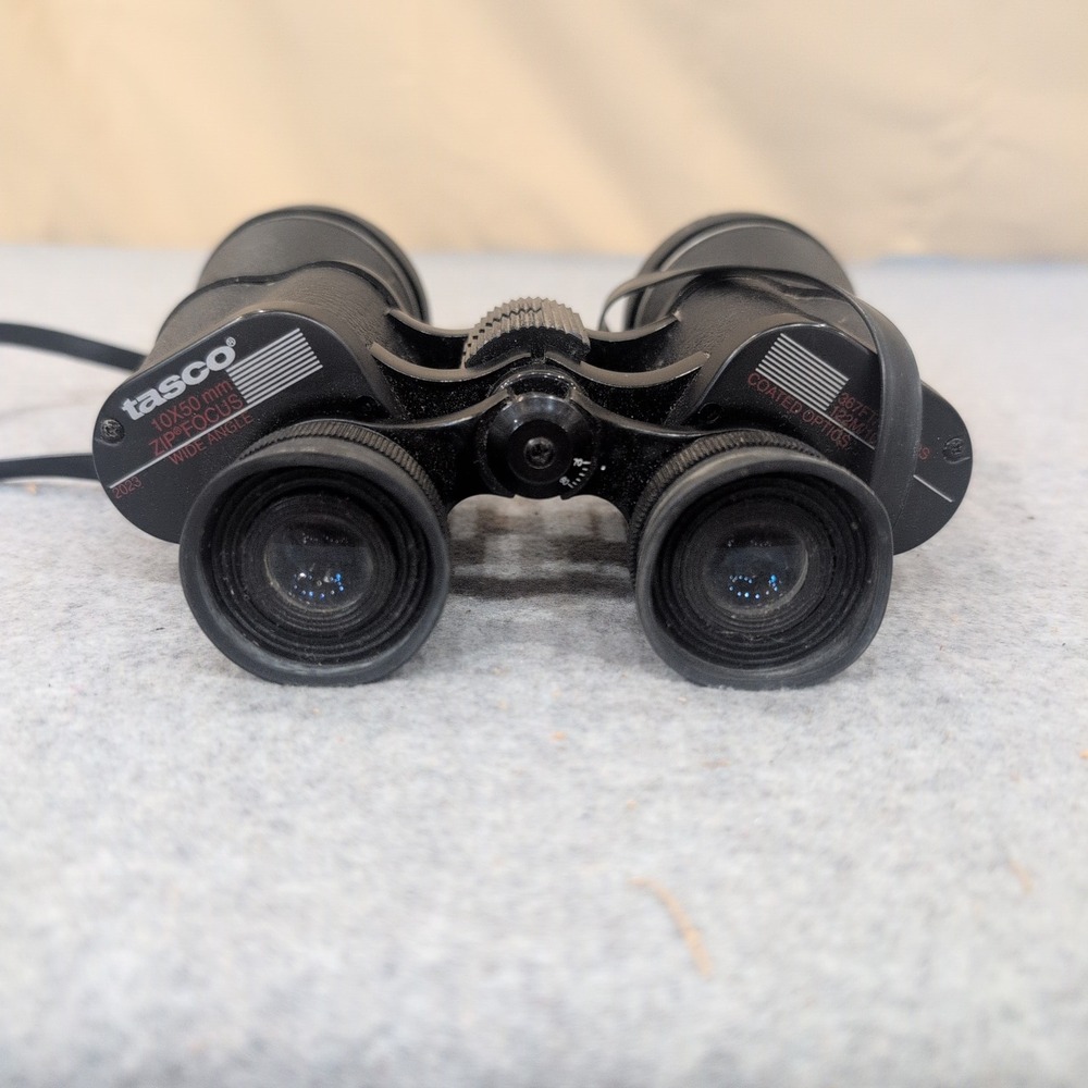 Tasco 10x50mm Zip Focus Wide‎ Angle Binoculars Model 2023 Black Coated Optics - Picture 2 of 5